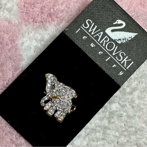 Swarovski Crystal Elephant Brooch - Picture 5 of 8